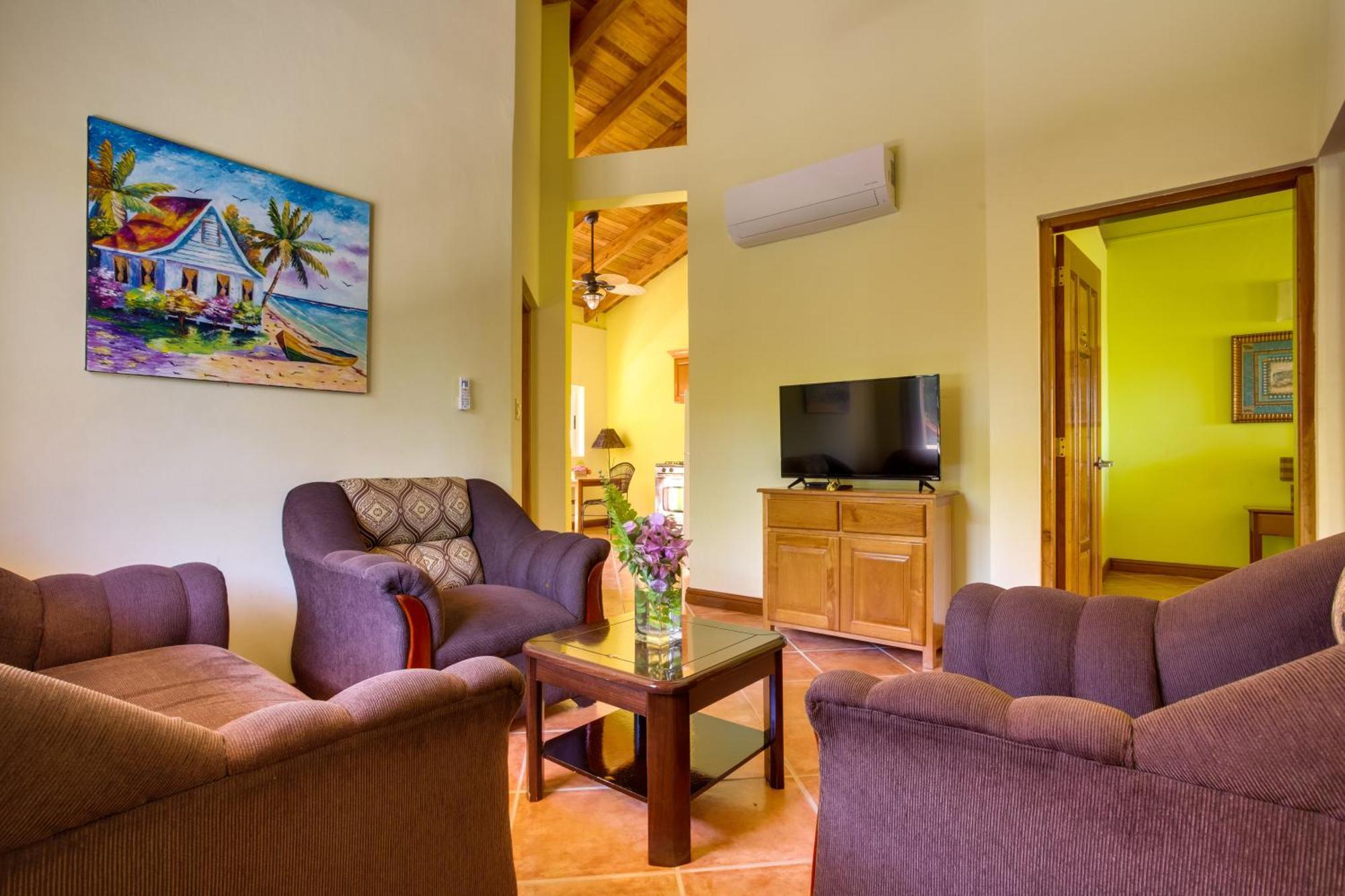 Laru Beya Resort Placencia Εξωτερικό φωτογραφία