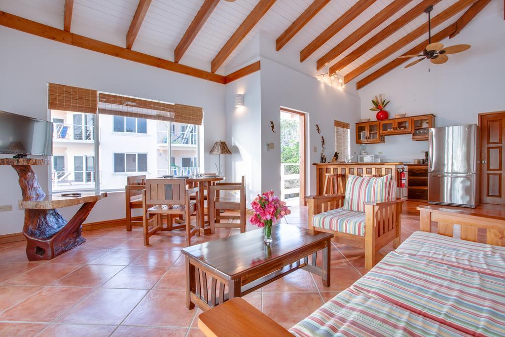 Laru Beya Resort Placencia Εξωτερικό φωτογραφία
